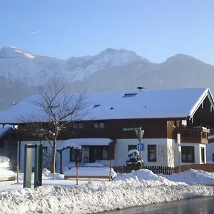 Kreuz Apartment